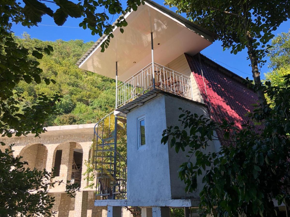 Замок Орлиное Гнездо New Athos Esterno foto